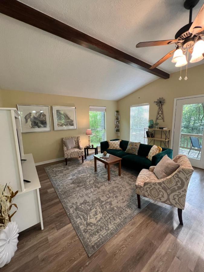 2 Bdrm Treehouse Hideout- Lake Conroe With Boat Ramp Монтгомери Экстерьер фото