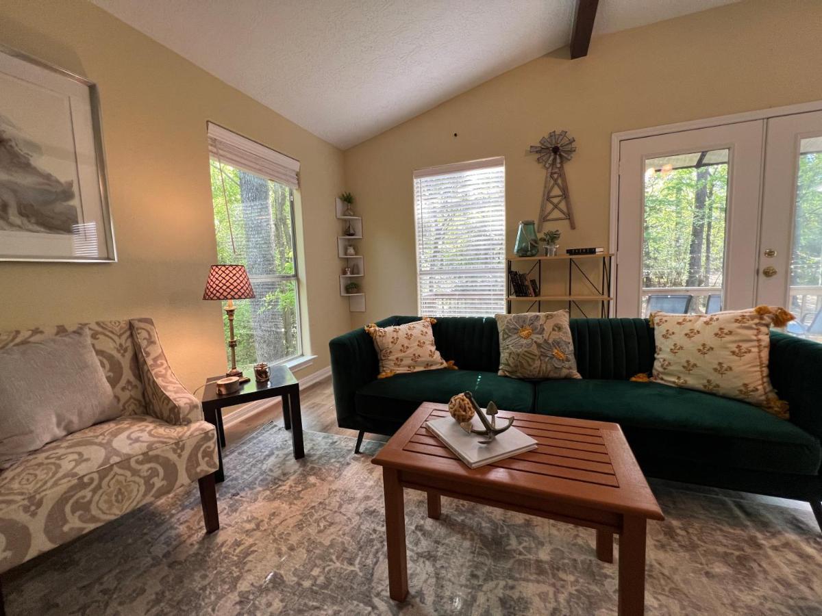 2 Bdrm Treehouse Hideout- Lake Conroe With Boat Ramp Монтгомери Экстерьер фото